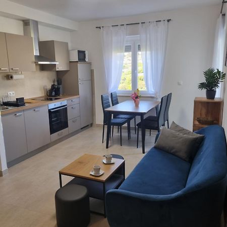 Apartment Oliva Крк Экстерьер фото